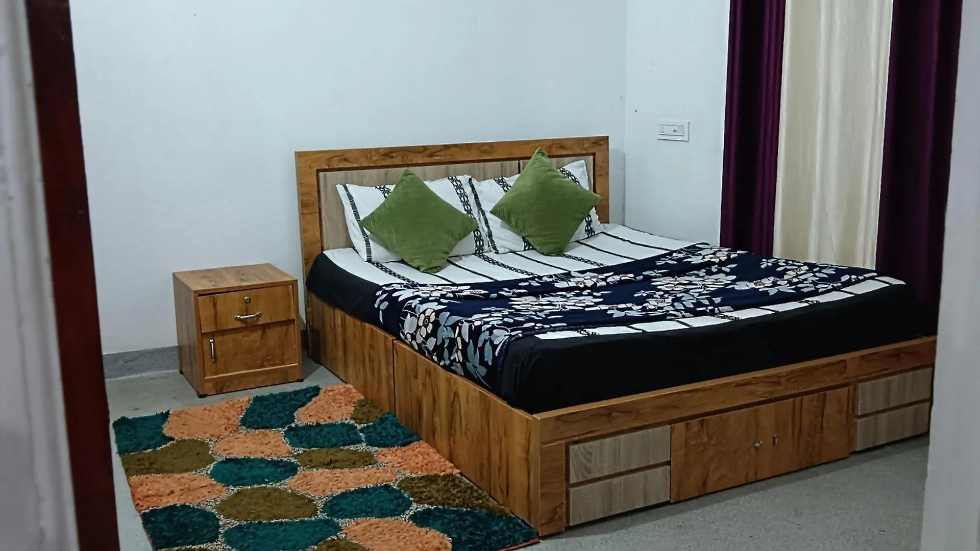 Royal Valley Apartment Service Villa Kalpetta