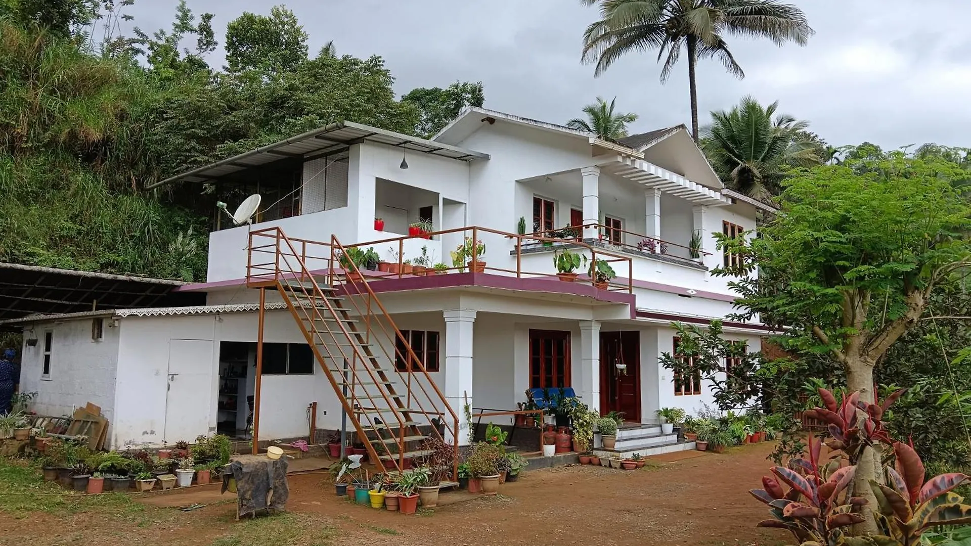 Royal Valley Apartment Service Villa Kalpetta
