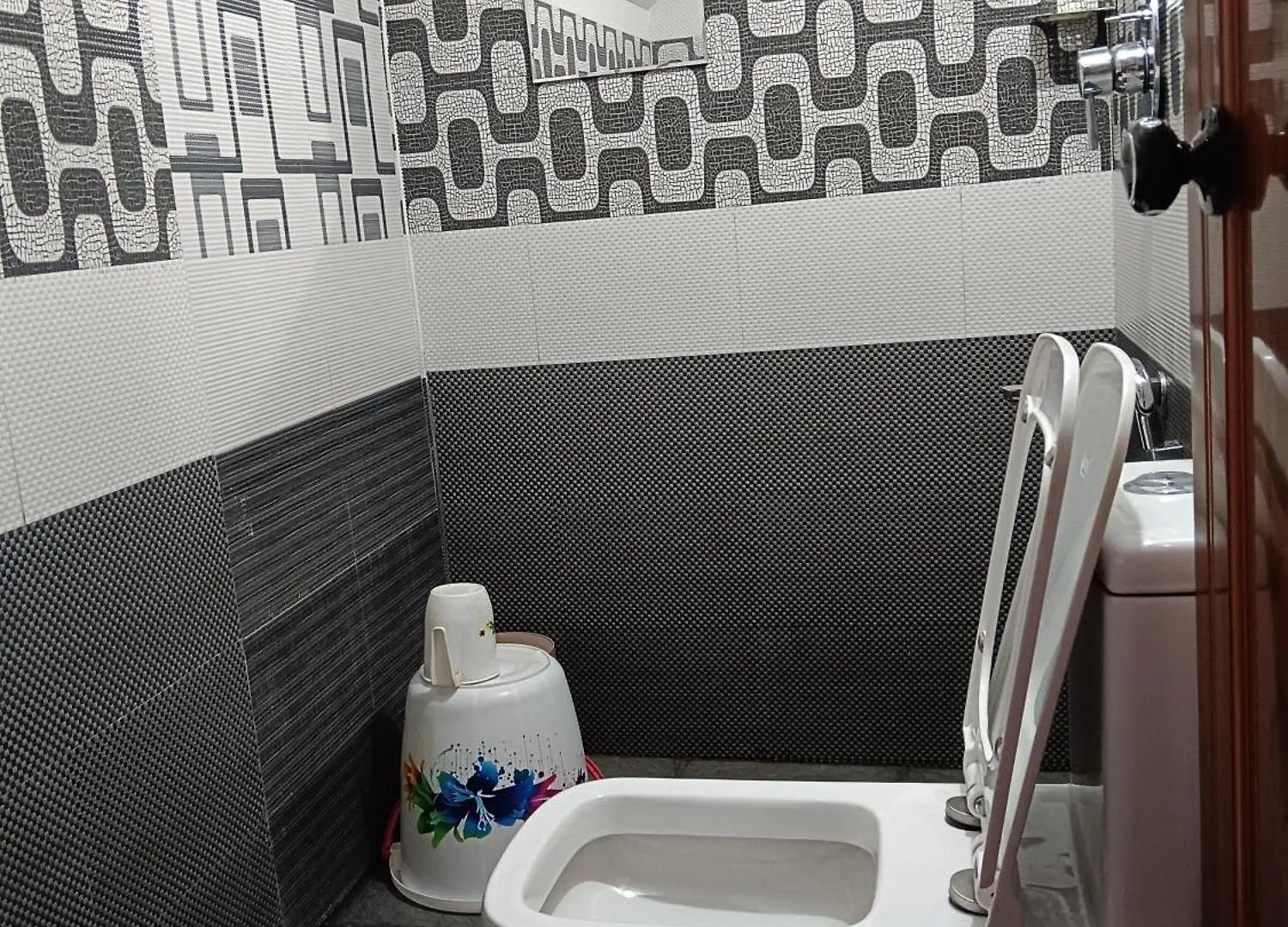 Royal Valley Apartment Service Villa Kalpetta India