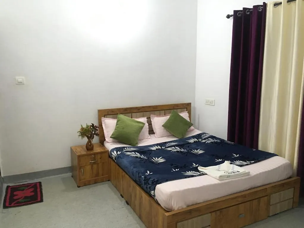 Royal Valley Apartment Service Villa 卡尔佩特塔