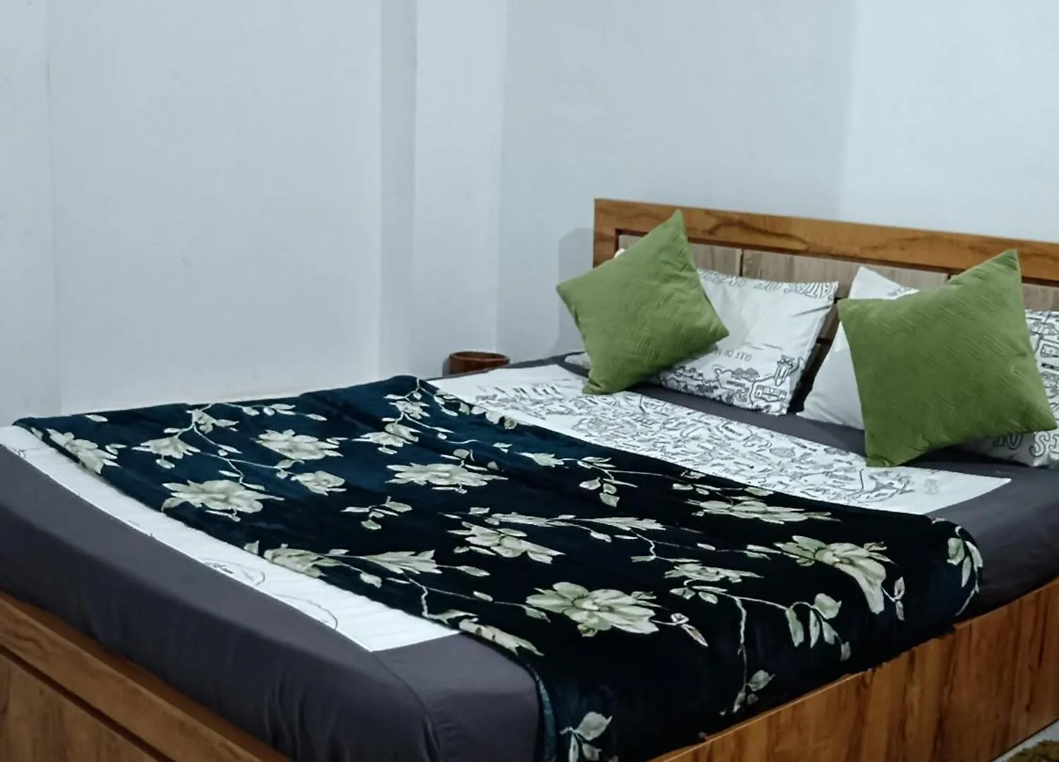Royal Valley Apartment Service Villa 卡尔佩特塔